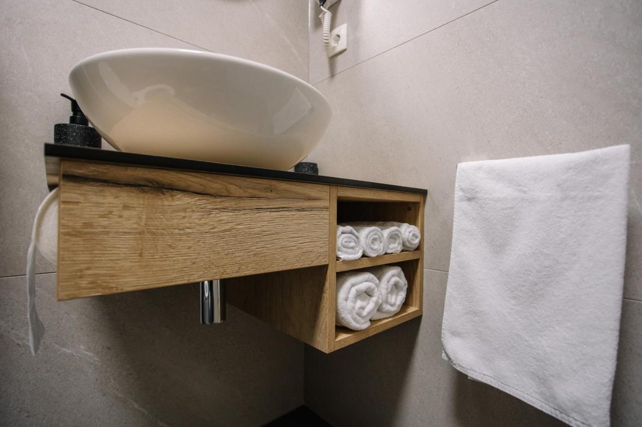 Apartments Hana City Center Ливно Экстерьер фото