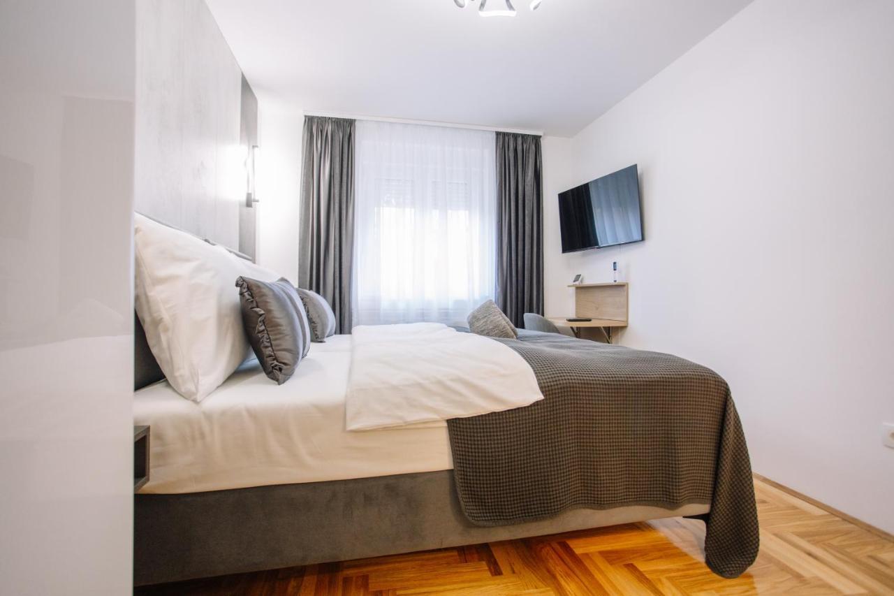 Apartments Hana City Center Ливно Экстерьер фото