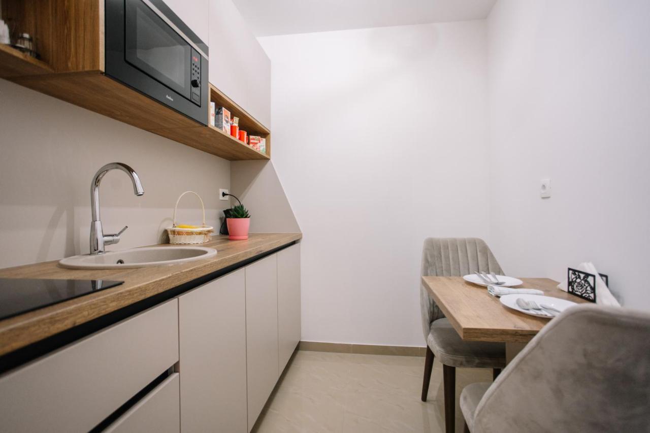 Apartments Hana City Center Ливно Экстерьер фото