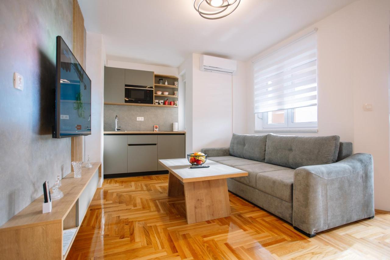 Apartments Hana City Center Ливно Экстерьер фото