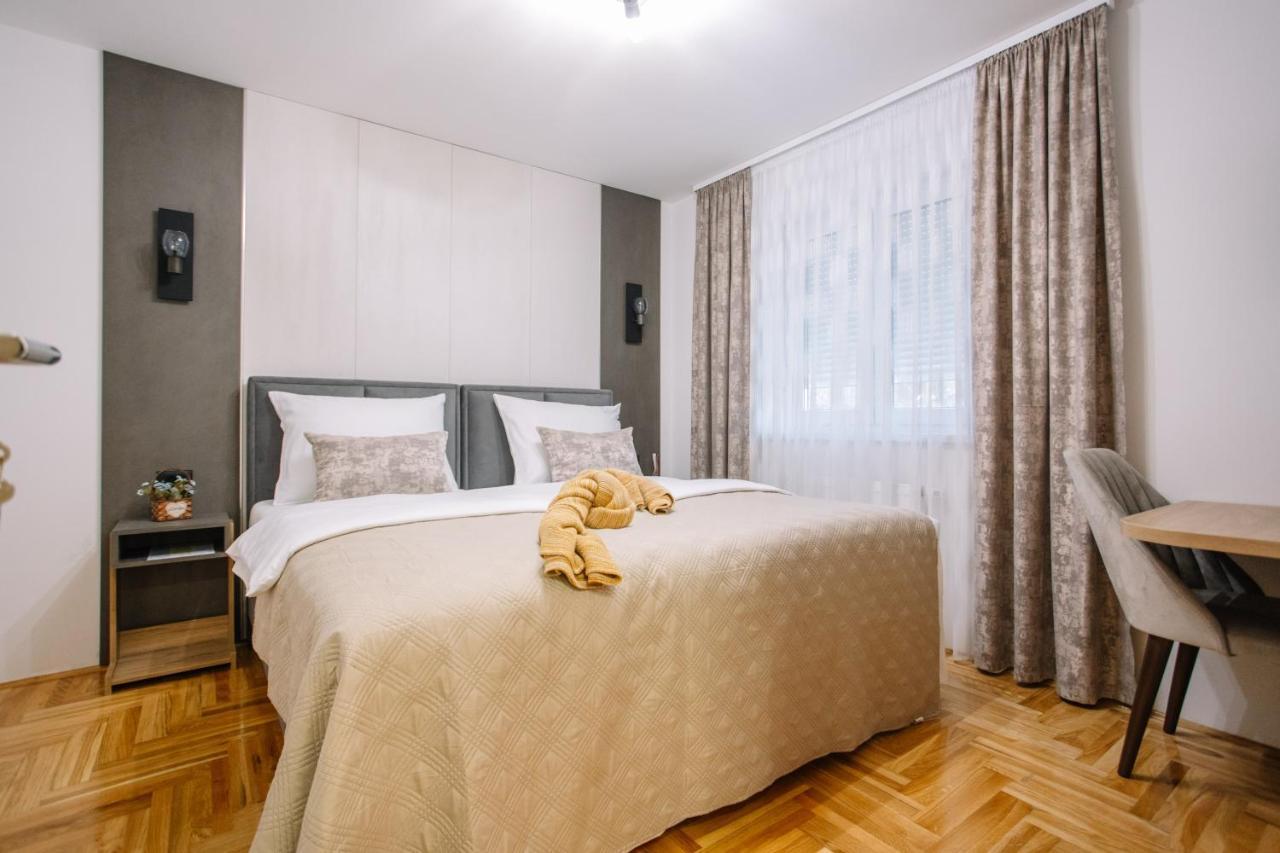 Apartments Hana City Center Ливно Экстерьер фото
