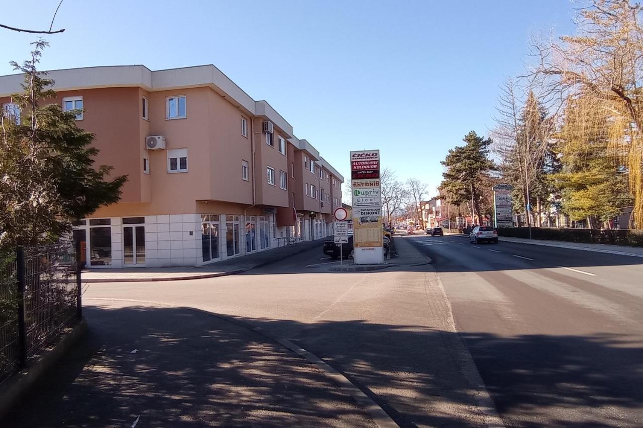 Apartments Hana City Center Ливно Экстерьер фото
