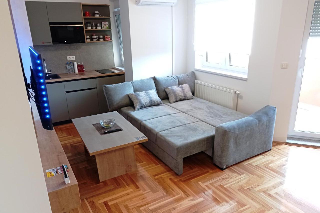 Apartments Hana City Center Ливно Экстерьер фото