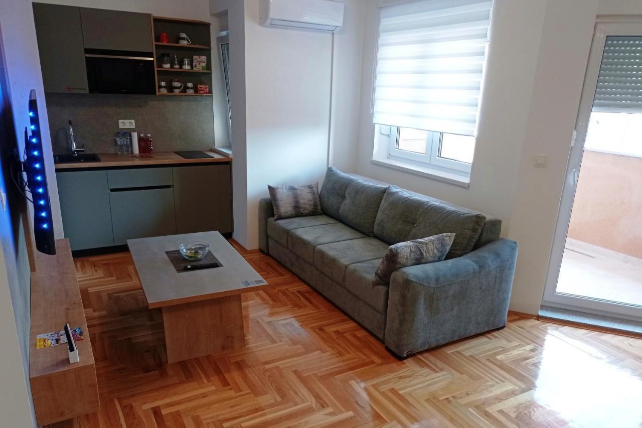 Apartments Hana City Center Ливно Экстерьер фото